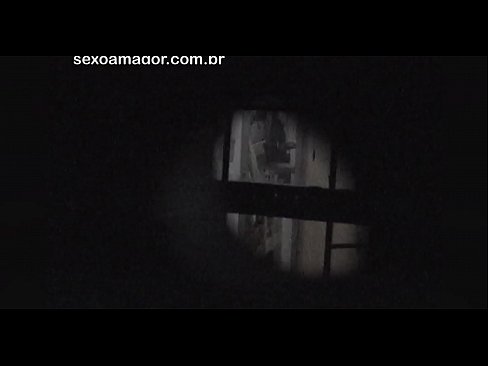 ❤️ Blondie diam-diam direkam oleh seorang intip lingkungan yang tersembunyi di balik batu bata berlubang ❤️❌ Video anal di id.shadbase-xxx.ru